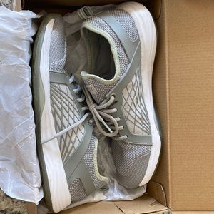 Sperry Mooring quick dry sneaker 8.5